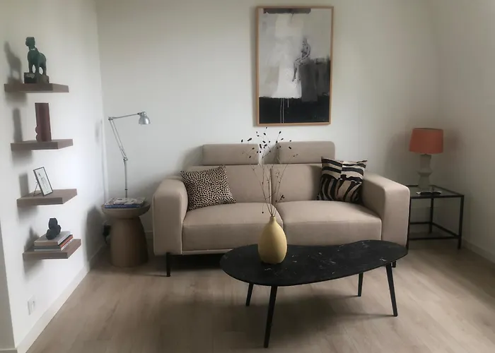 Alexander Bed & Breakfast 3*