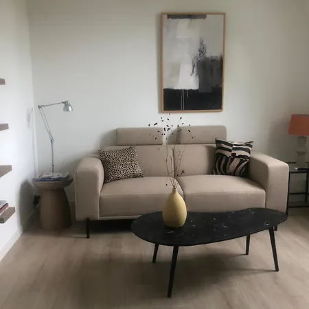 Alexander Bed & Breakfast 3*