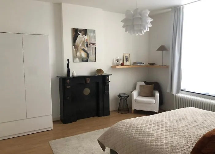 Alexander Bed & Breakfast 3*